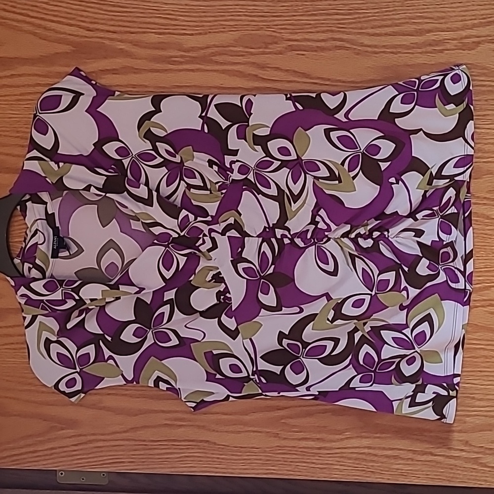 Alfani shell for under you suit! Green brown purple design. Size 2x.